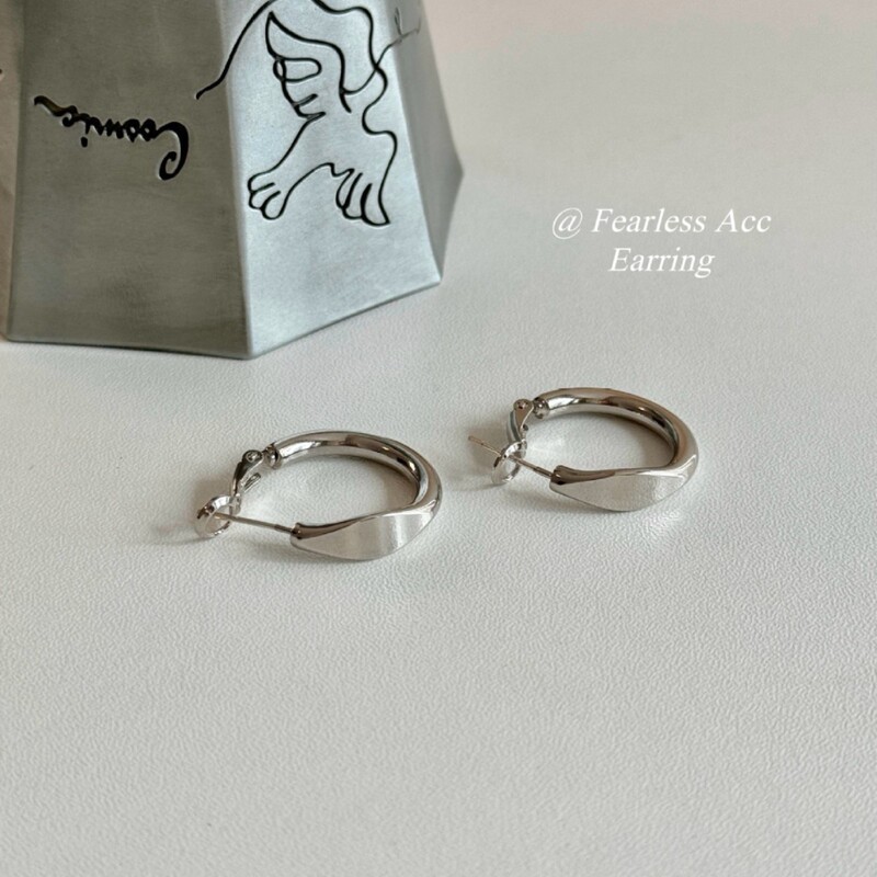 FEARLESS South Korea Niche Set Simple silver Earrings Advanced Niche Design All-match Earrings for Women FEARLESS South Korea Niche Set Simple silver Earrings Advanced Niche Design All-match Earrings for Women
