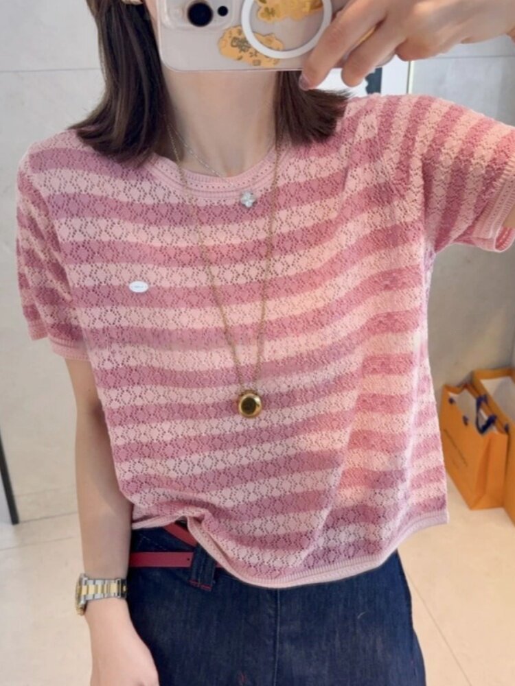 Pink Striped Ice Silk Thin Knit Short-Sleeve Women's Top 2026 New Summer Unique Beautiful Short Knit Top