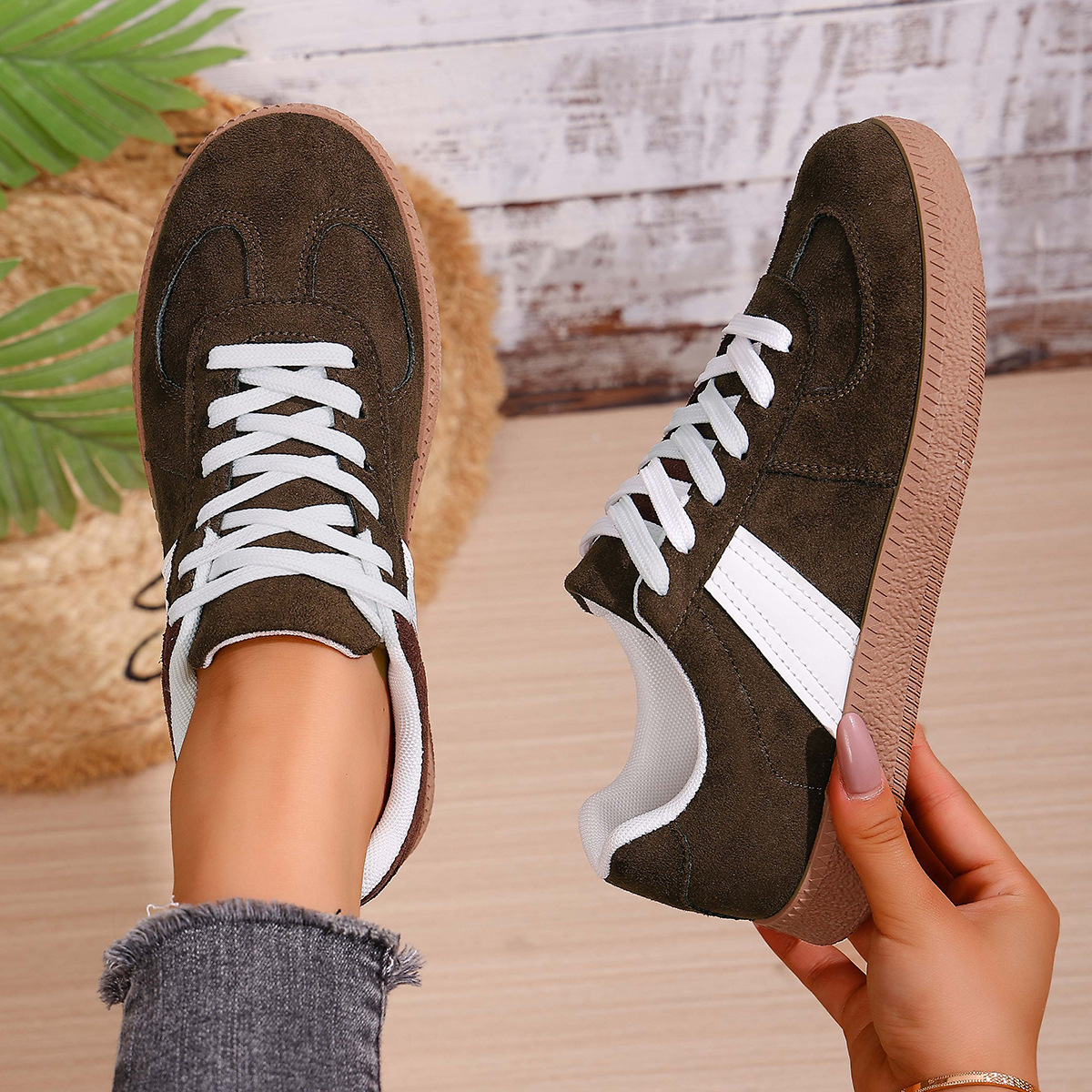2026 zapatos de entrenamiento de cabeza redonda, zapatos blancos planos, zapatos de skate de altura baja, exportaciones transfronterizas de zapatos de entrenamiento de entrenamiento