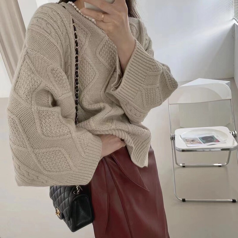 2025 Autumn/Winter New Korean Dongdaemun Sunflower Diamond Twist Buttoned Loose Wool Sweater