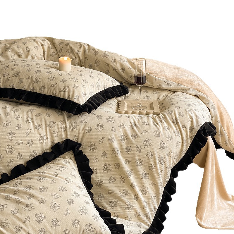 Hepburn estilo francés cuatro piezas Jacquard estereoscópico encaje coreano de coral de seda de tres piezas