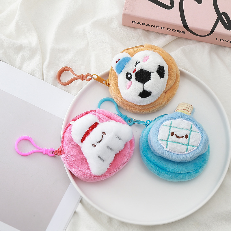 Cartoon sports ball coin purse, cute earphone case, storage bag, badminton and football plush toy bag accessory Cartoon sports ball coin purse, cute earphone case, storage bag, badminton and football plush toy bag accessory