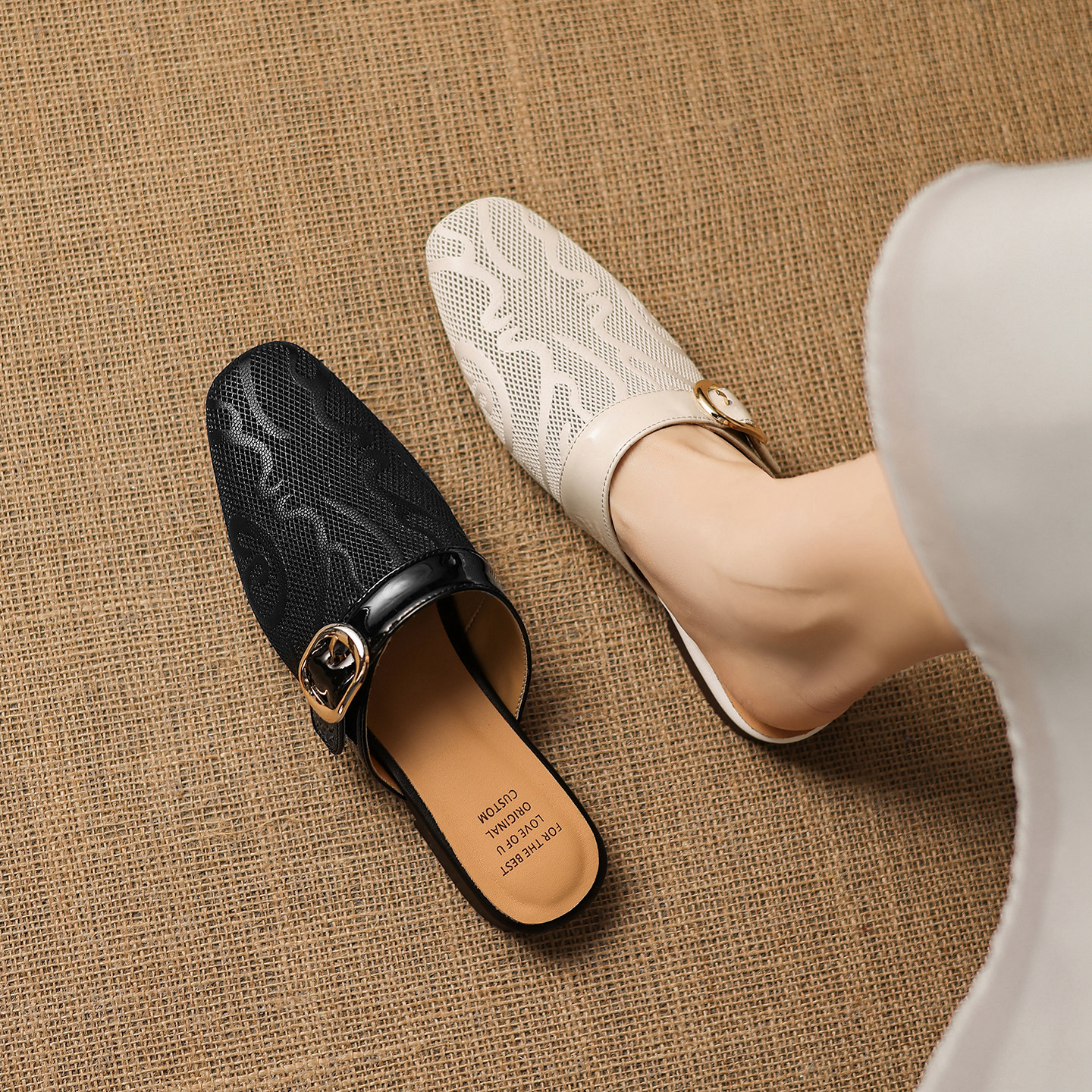 Dép sandal nữ mũi trùm đế bệt chất liệu da bò lưới sợi phong cách Muller — đen