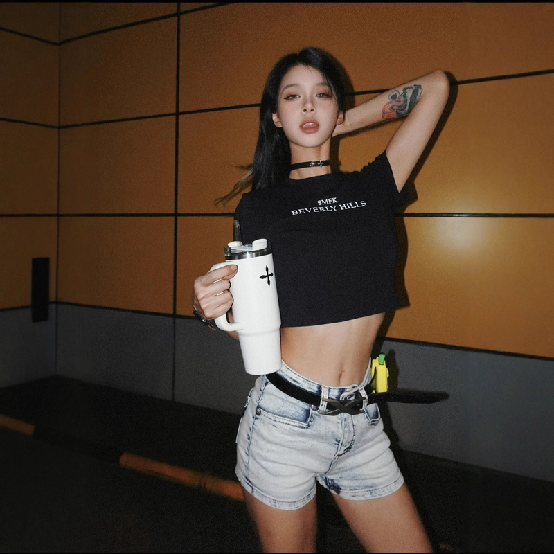 Sk Beaverley Movie Subtitle Short Tee Navel-Baring Slim Sexy T-Shirt 25 Sk Beaverley Movie Subtitle Short Tee Navel-Baring Slim Sexy T-Shirt 25