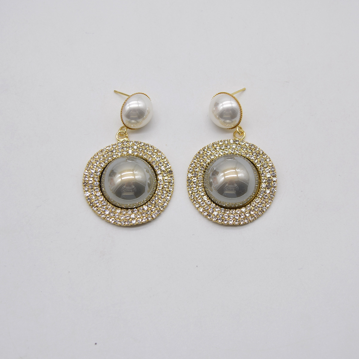 European And American Flash Diamond Exaggerated Pearl Earrings Zircon Earrings Women display picture 3