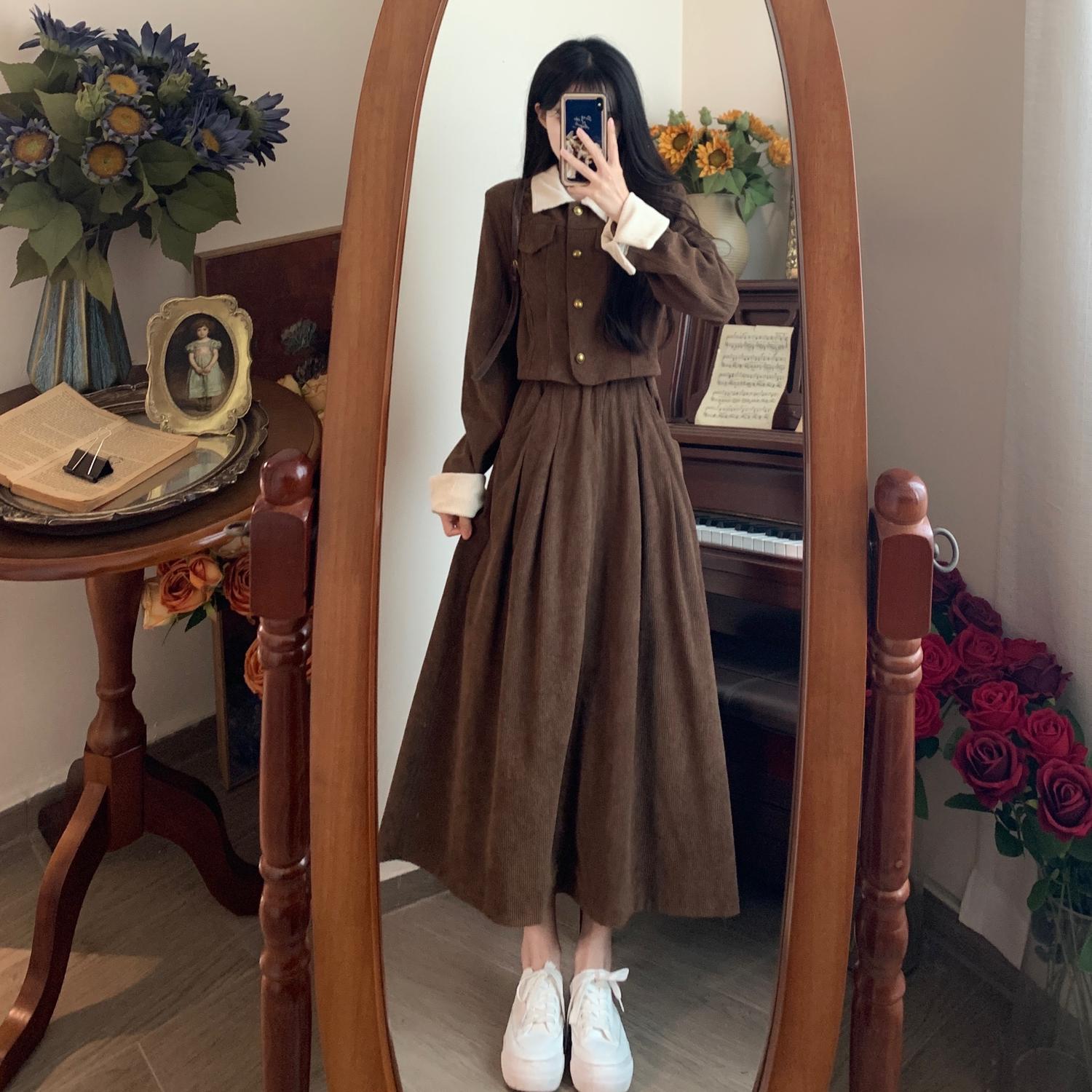 大码法式感小香风半身裙女早秋胖mm显瘦遮肚搭配一整套装