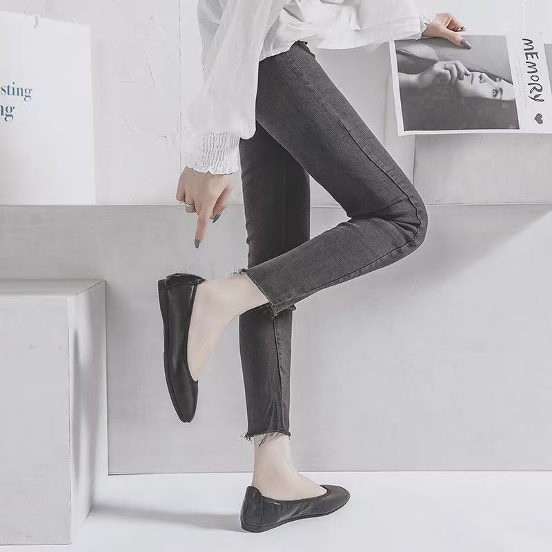 2026 nueva primavera y verano de moda versátil boca superficial suela suave desgaste perezoso un pedazo de moda zapatos de mujer