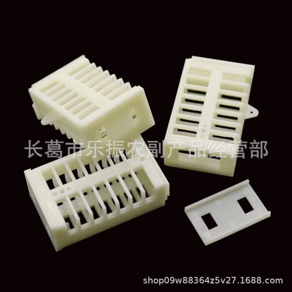 30-pcs-Plastic-Bee-Queen-Cage-