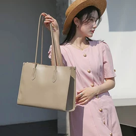 女士斜挎包;女士手提包;真皮女包