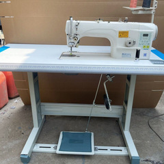 中古ミシンコンピュータフラットカー全自動糸切り家庭用工業用ミシン電動フラットカー衣類の完全なセット