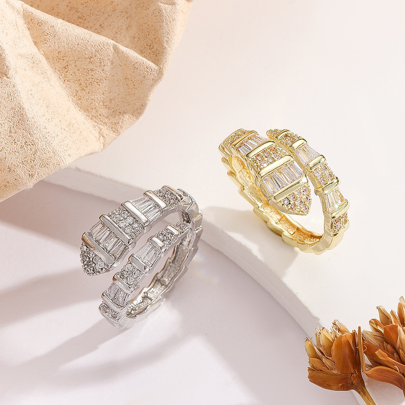 European and American Light Luxury High-Cold Snake-Shaped Ring for Women, Trendy Niche Design, Versatile High-End Copper Open Index Finger Ring