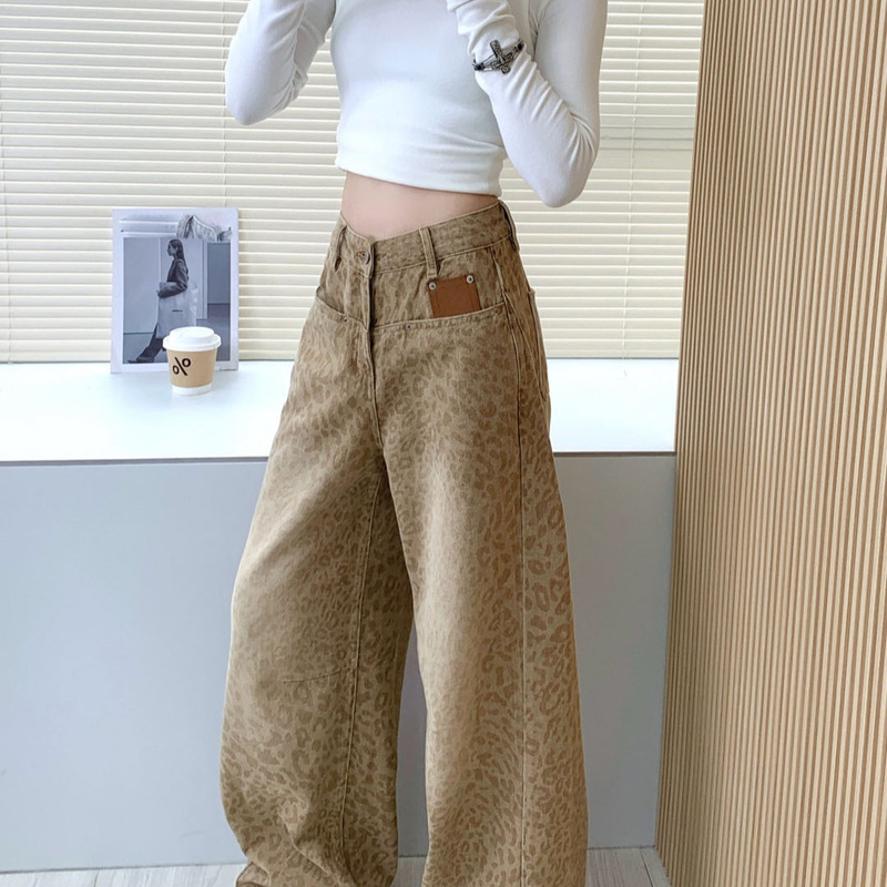 2026 Summer New Collection: Nanyou Factory Street Style, Sweet and Cool, Trendy, Distressed Leopard Print, Straight-Leg Jeans 2026 Summer New Collection: Nanyou Factory Street Style, Sweet and Cool, Trendy, Distressed Leopard Print, Straight-Leg Jeans