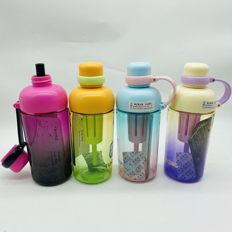 Taza de plástico Yichang 8717 nueva tapa roscada taza de bebida recta taza de agua con pajita taza de plástico de color brillante de alto valor al por mayor