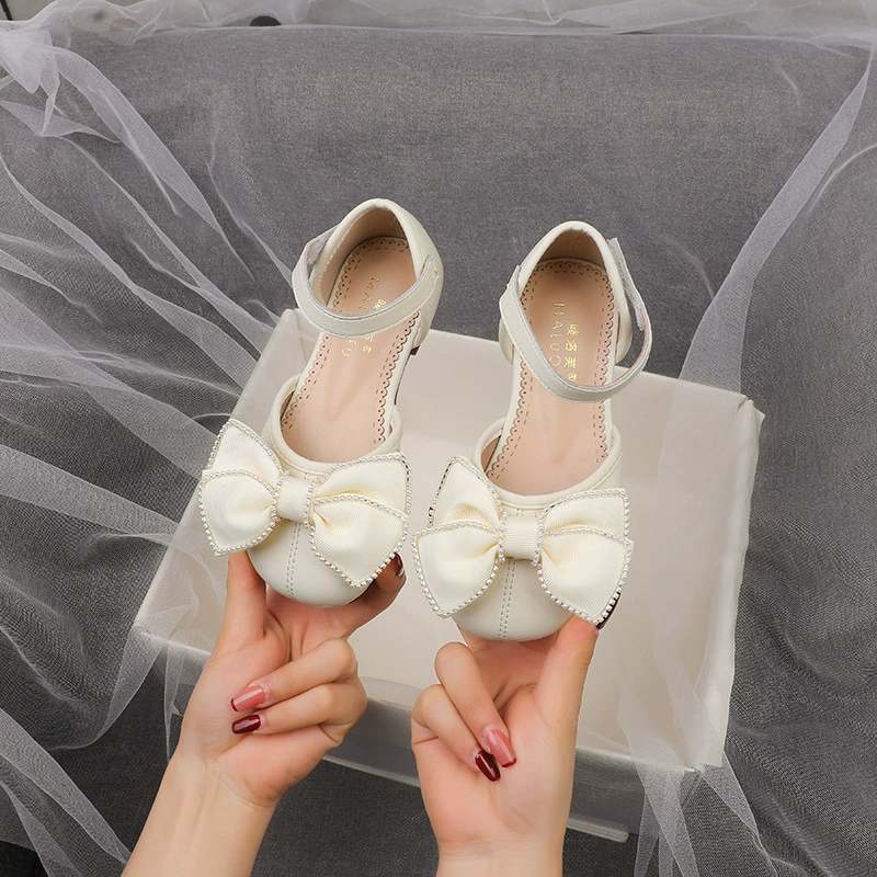 Кожаные сандалии для девочек 2025 весна новая иностранная детская кожаная обувь для девочек дикие одиночные туфли для девочек