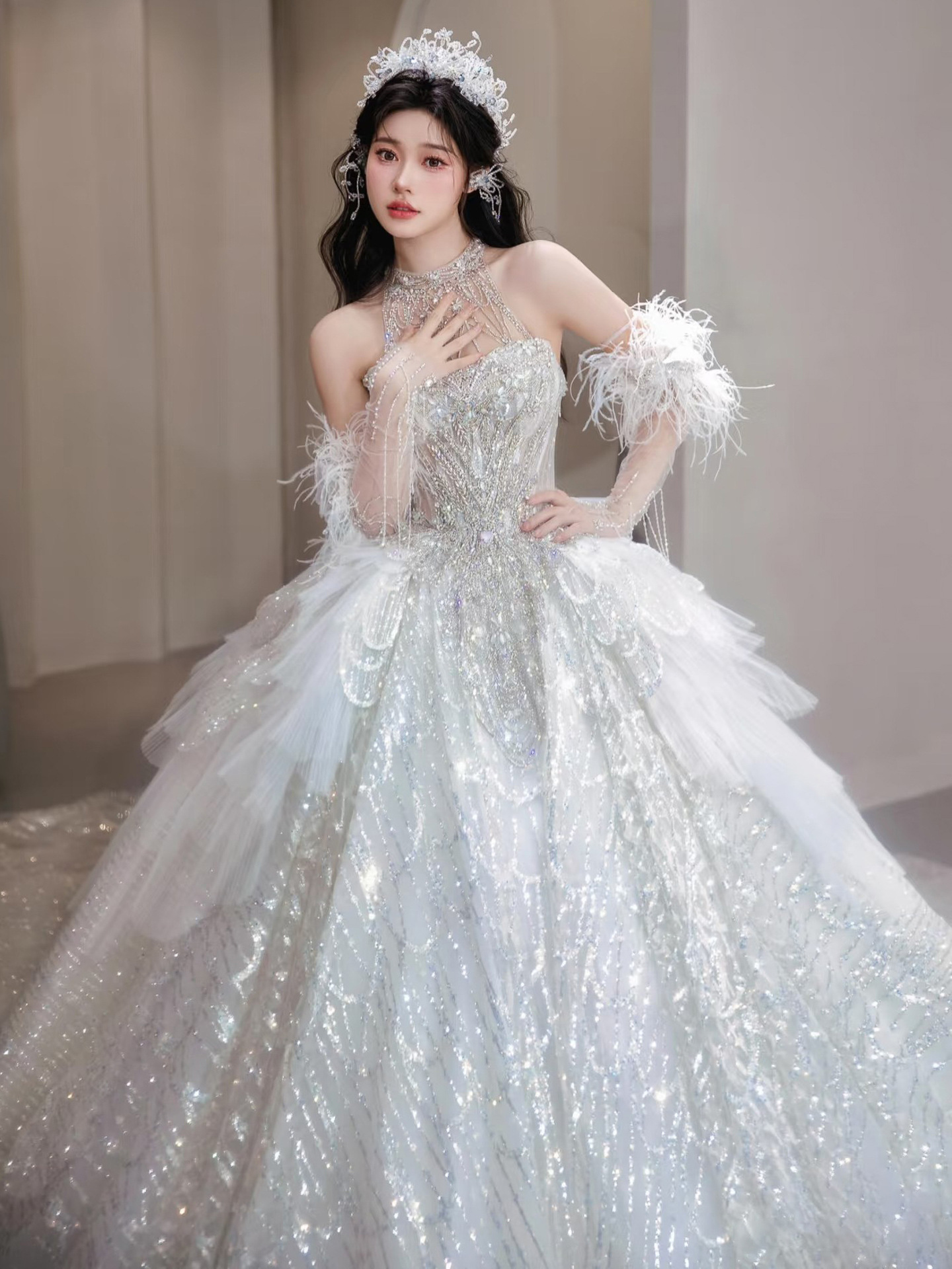 Halter neck light luxury wedding dress bride 2025 new main yarn…