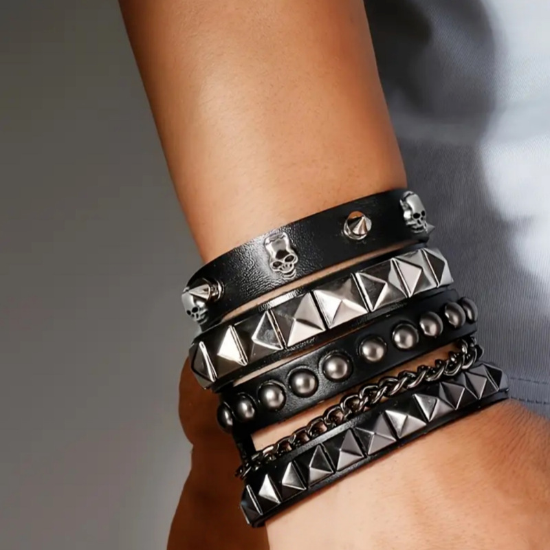European and American New Multi-Layer Punk Style Bracelet Men's Personalized Skull Bracelet Hip-Hop Rivet Motorcycle Boy Wristband European and American New Multi-Layer Punk Style Bracelet Men's Personalized Skull Bracelet Hip-Hop Rivet Motorcycle Boy Wristband
