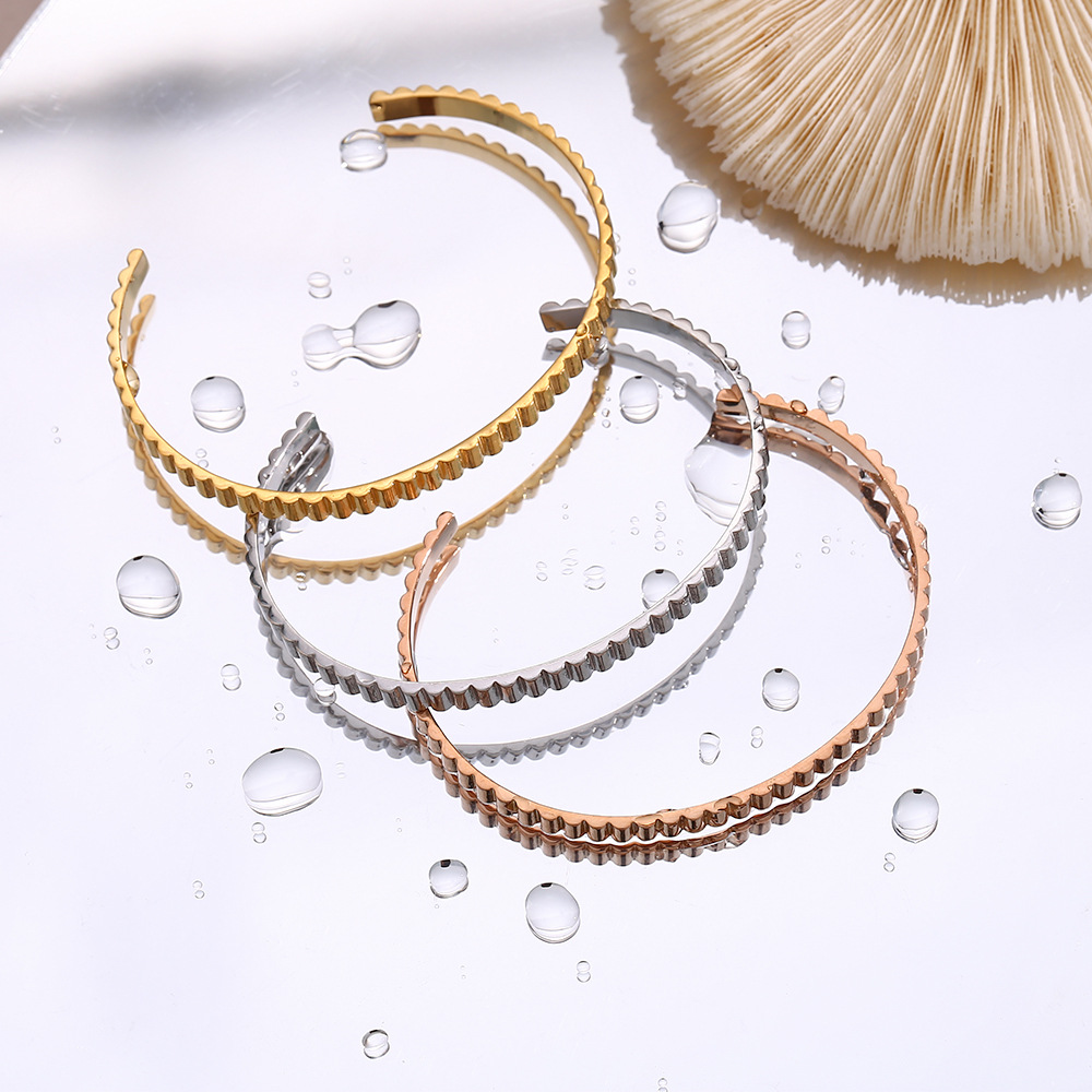 Fashion Solid Color Stainless Steel Bangle Stainless Steel Bracelets