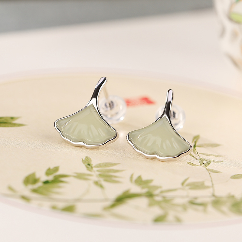 Bông tai lá bạch quả ngọc bích Hetian mạ vàng bạc S925 phong cách OL nhỏ tinh tế — Kiểu mạ bạch kim