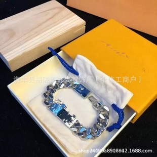 �¿��䓲��P���朕r���L�Ʒ��̻�V��ĸ�OӋ��ʿ��Ʒ�����H��