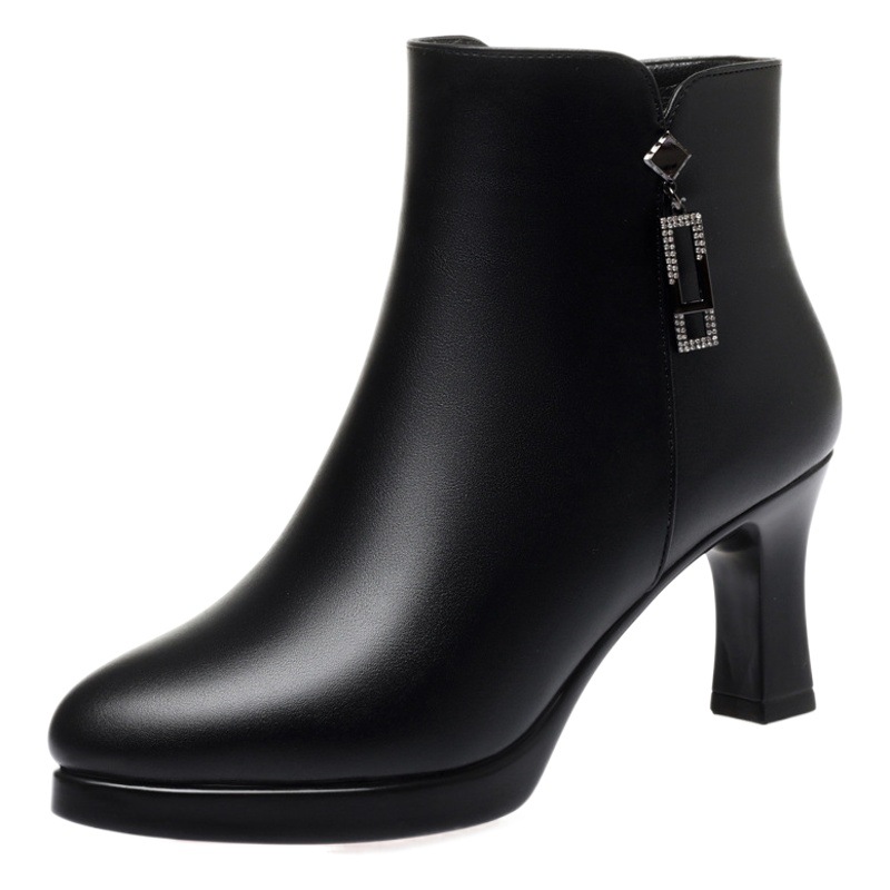 Botas de invierno transfronterizas nuevas botas de mujer cómodas botas individuales cálidas zapatos de algodón forrados de lana plataforma impermeable señaló tacón alto tacón grueso botas cortas de mujer