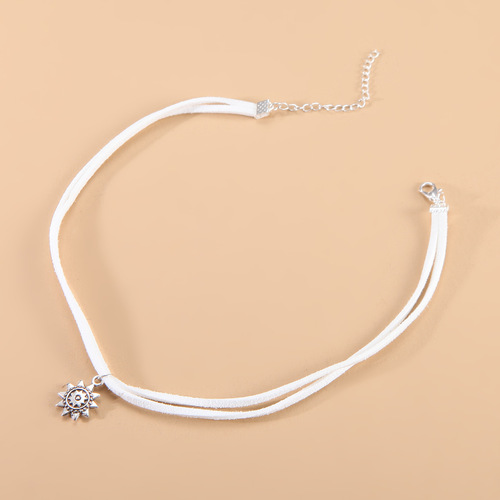 European and American foreign trade accessories, fashionable and minimalist, Korean fur short double-layer necklace, sunflower necklace pendant chain