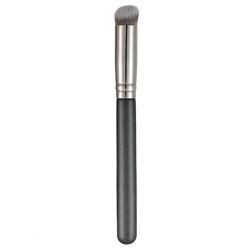 Плотная кисть для Concealer & Foundation, Мягкие синтетические щетинки, ручка из пластика или дерева, 10.5 см