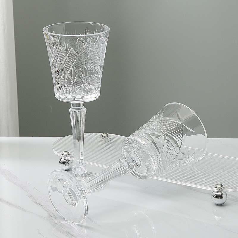 Vintage tazas de vino a rayas verticales tazas de vidrio de pie alto tazas de champán caseras europeas de alto valor de vino tazas de vino de fruta