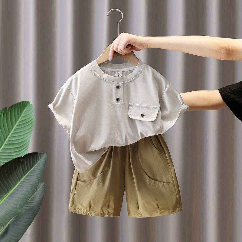7429 Traje de manga corta de verano para niños Camiseta delgada para niños de estilo occidental Traje de dos piezas 2025 Nuevo estilo Ropa para niños de moda 5