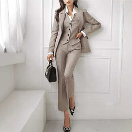 日韩三件套2025秋装新款修身气质西装外套时尚马甲职业女裤套装女