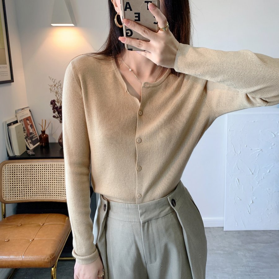 2025秋冬新款通勤百搭桑蚕丝羊毛长袖修身针织开衫圆领弹力打底女