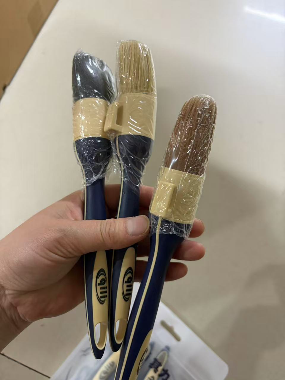 Wholesale Qili Car Beauty Multi-Functional Detailing Brush, Car Cleaning Brush, Soft Bristle Wheel Hub Interior Air Conditioning Cleaning Tool