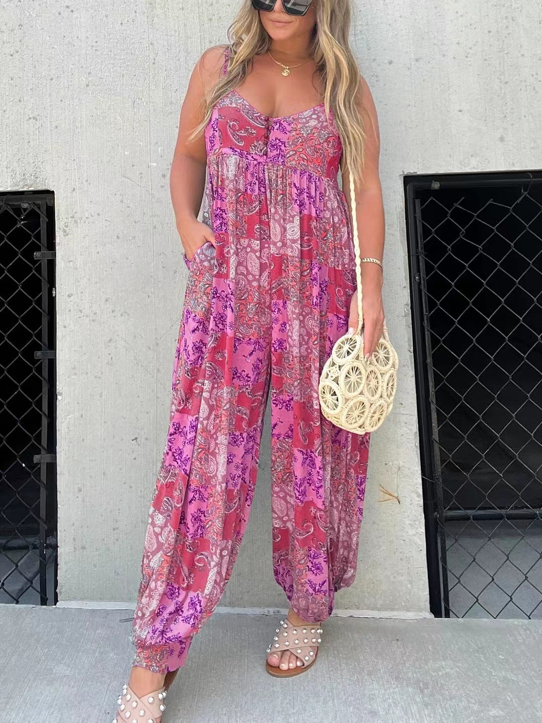 Mono holgado de tirantes con estampado de moda y cintura alta para mujer, el más vendido de Amazon Wish.