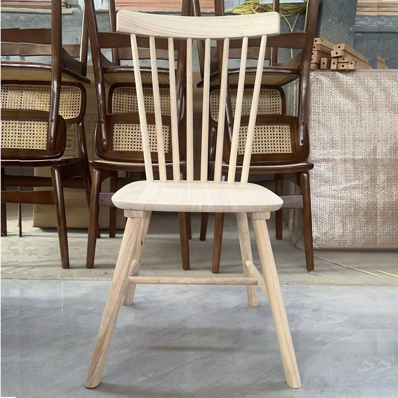Windsor Chair with White Finish, Nordic Solid Wood Chair with Backrest, Dining Chair for Factory, Commercial Restaurant, Simple Retro Design