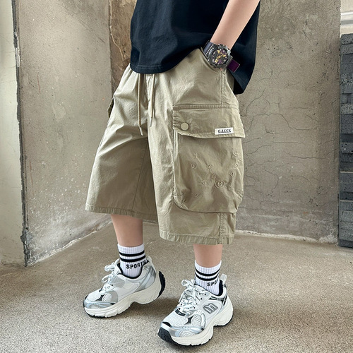 Children's Boys Work Pants Summer Style Sports Shorts for Big Kids 2025 New Summer Boys Loose Middle Pants Trendy