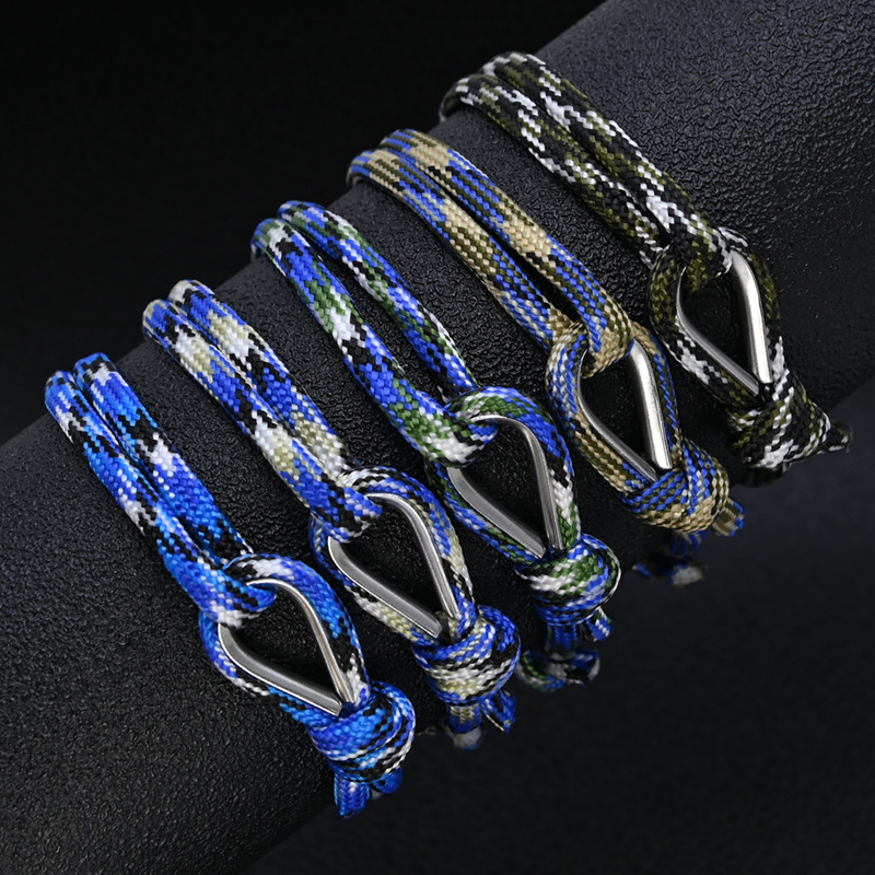 Stainless steel chicken heart buckle survival seven-core umbrella rope bracelet outdoor mountaineering camping hand-woven bracelet wholesale bracelet