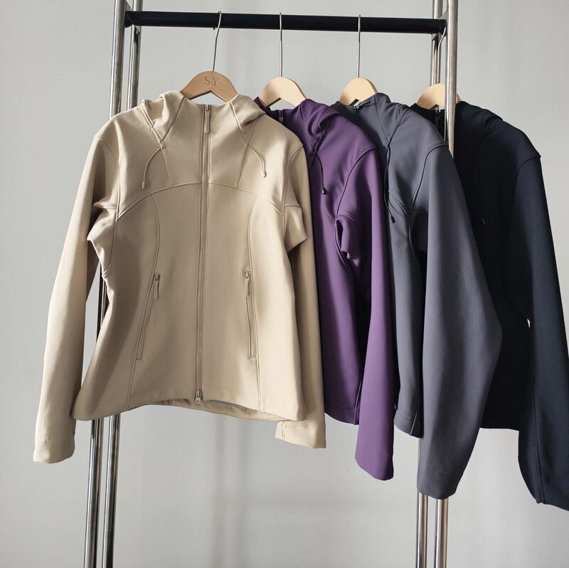 2025 New Autumn and Winter Soft Shell Slim Hooded Jacket Outdoor Casual Jacket Slimming Sports Top