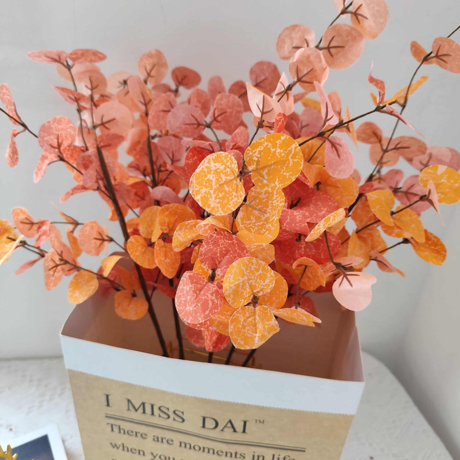 Simulación de otoño ramas de eucalipto decoración de estilo europeo flores de seda decoración floral boda ramas de eucalipto festival de cosecha image 4