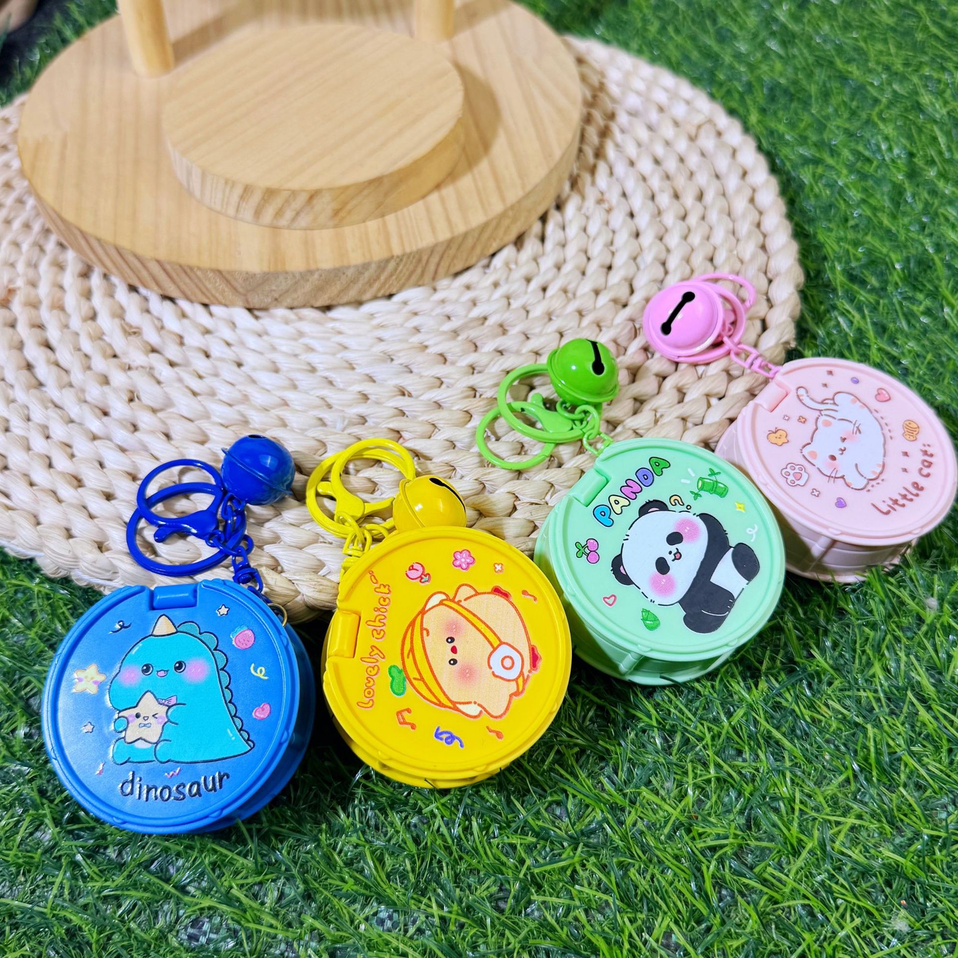 Cute Handheld Rhythm Master Dancing Machine Keychain Mirror Pendant_voghion.com