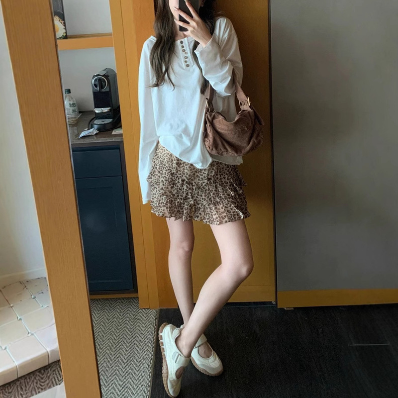 ASHENONLIN 曲奇饼干 不规则扣罩衫上衣女卷边设计感长袖休闲T恤|undefined