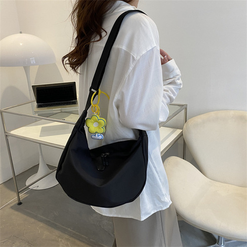 Large capacity casual bag  small fresh and stylish single shoulder crossbody bag this year's popular fashion small bag women's bag trend