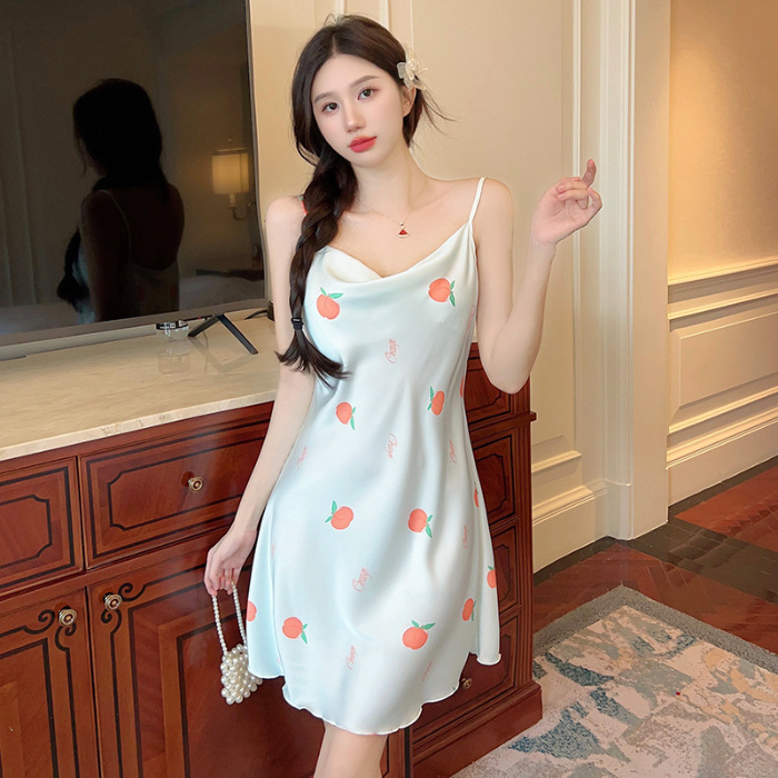 Más de 2024 Correa camisón de verano de las mujeres puro deseo pijamas de alto grado sentido swing collar satén Delgado homewear venta al por mayor