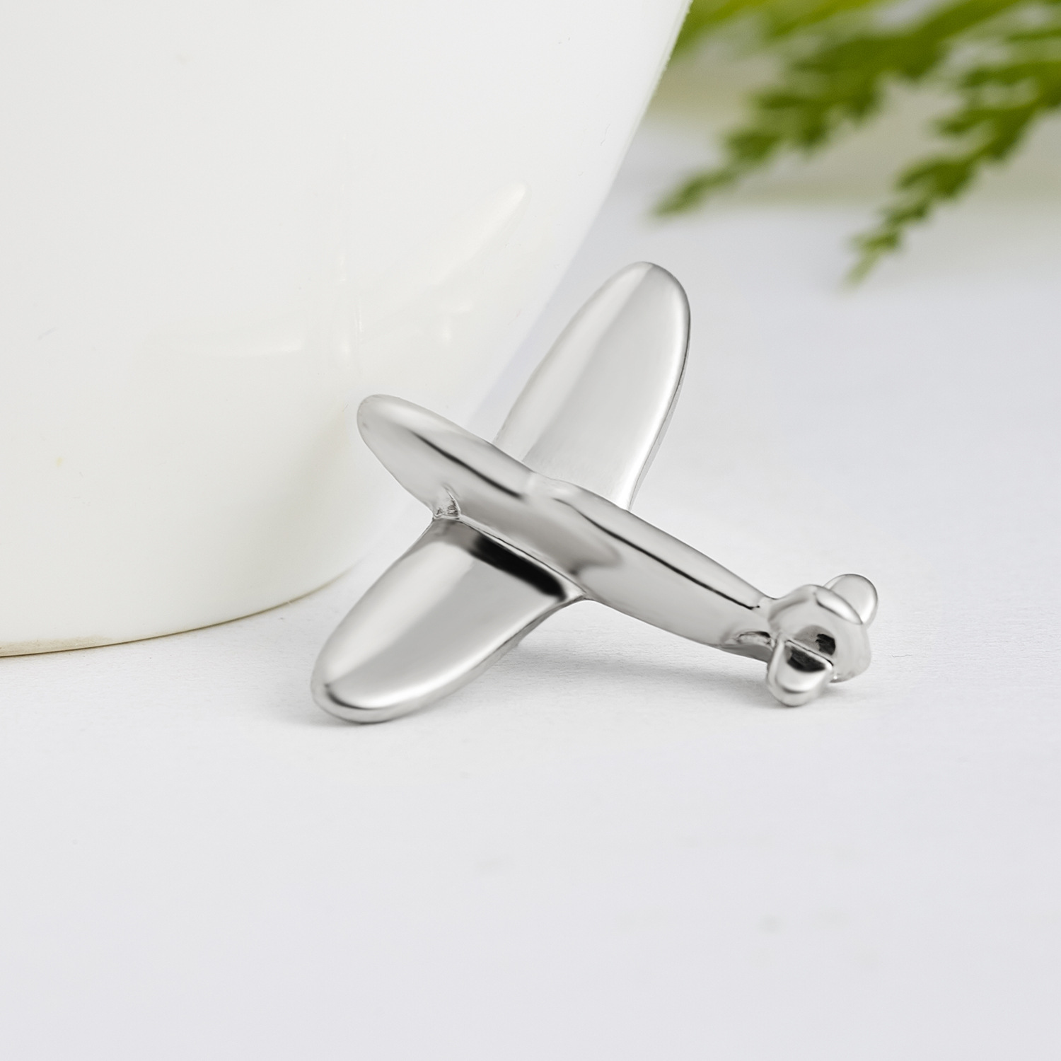 6g Weight Brooches Classification Holiday, Daily Occasion Alloy Material Badge, Airplane Pattern Unisex Gender Plating Design Simple Style Style Simple Style Pin Badge Airplane Alloy Plating Unisex Brooches 6