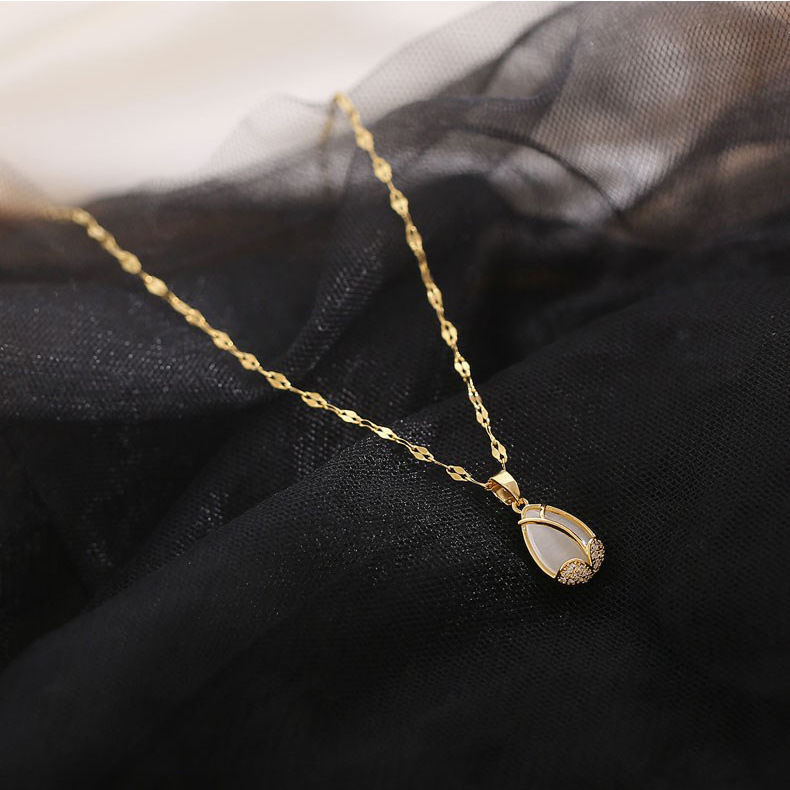 Oversized Enamel Flower Statement Bracelet For Women Boho Style_voghion.com