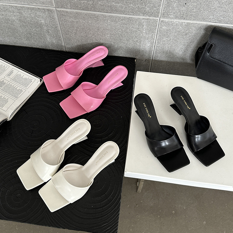 여성용 페어리 스타일 스퀘어토 오픈토 하이힐 슬리퍼 2026 여름 웨지힐 원스트랩 핑크 하이힐 샌들 슬리퍼