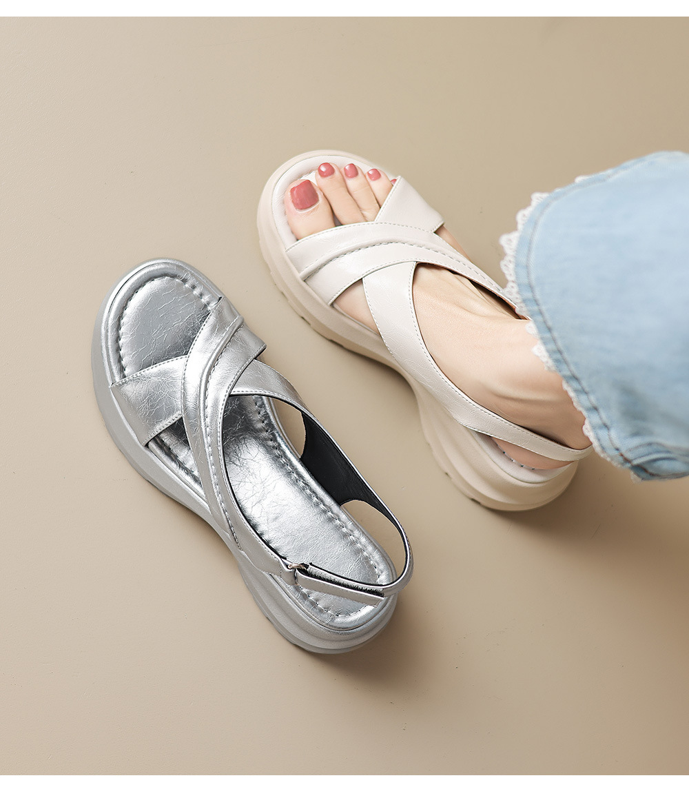 Sandal nữ đế dày phong cách thể thao quai chéo hở mũi, đế bánh mì êm ái — màu trắng ngà, bạc chi tiết 20