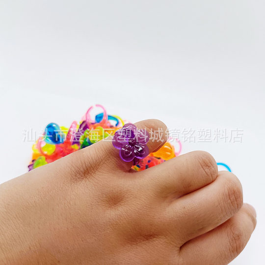8 6 Color Transparent Thickened Cartoon Plastic Ring Girl Jewelry Small Accessories Toy Pack 3.2cm Gashapon