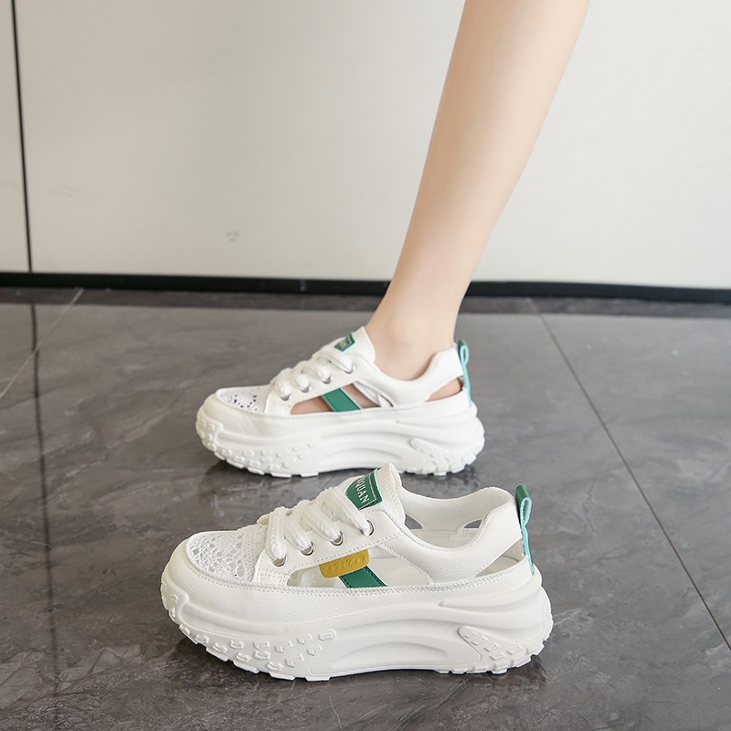 Pisar mierda sensación de fondo grueso hueco zapatos deportivos para mujeres verano 2025 nuevos zapatos casuales zapatos de malla transpirables suaves