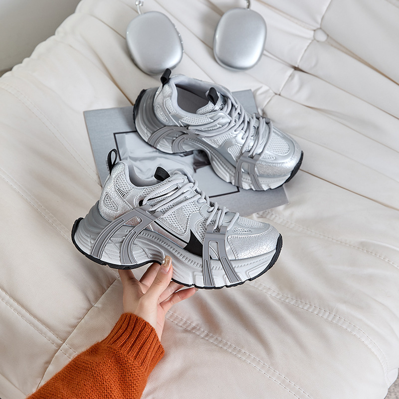 European Style Trendy Dad Sneakers for Women 2026 Spring Thick-Soled Height-Increasing Sports Casual Shoes with Cross-Tie Anti-Slip and Wear-Resistant Features