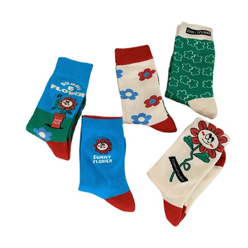 Spring and summer designer creative cartoon illustration flower girl socks three-dimensional flower mid-tube embroidered letters couple socks
