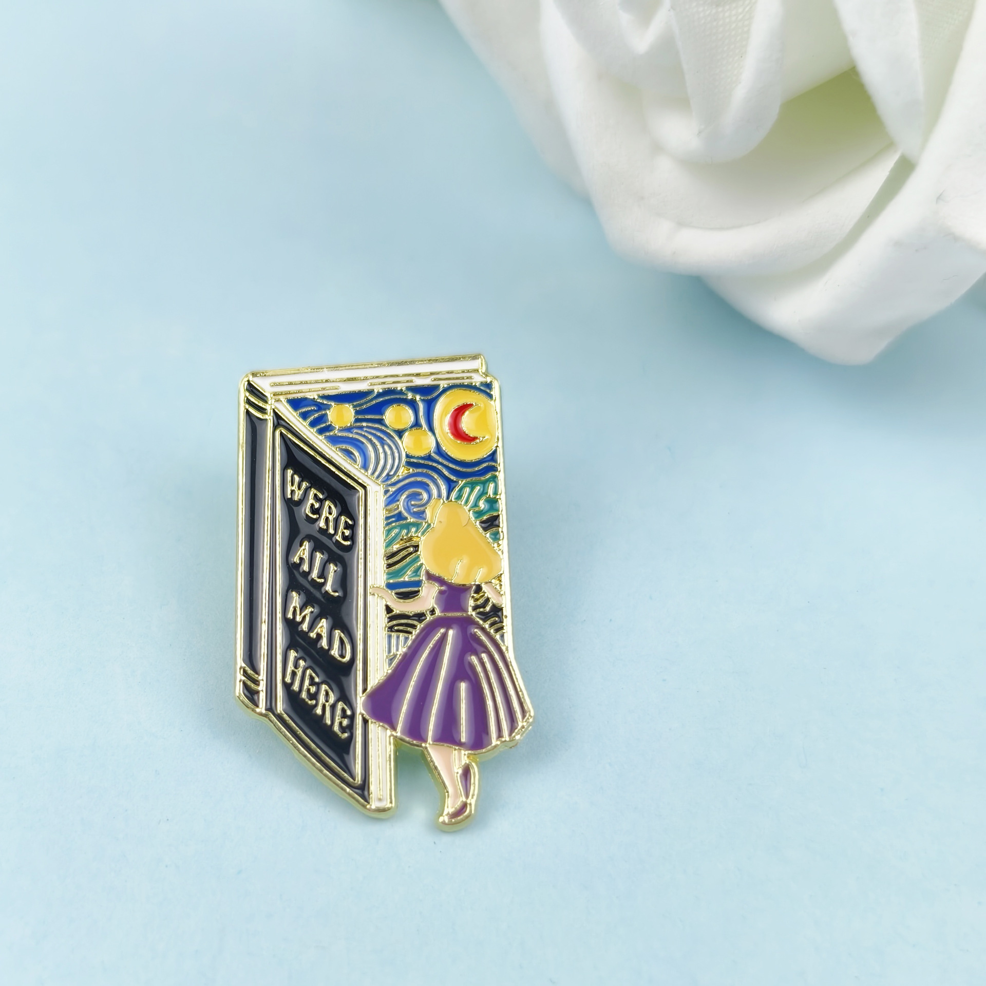 Estrella europea y americana Noche de luna y princesa Broche de aleación Diseño de aceite de gota Adornos geométricos de dibujos animados Insignia de vestir Pin de cuello